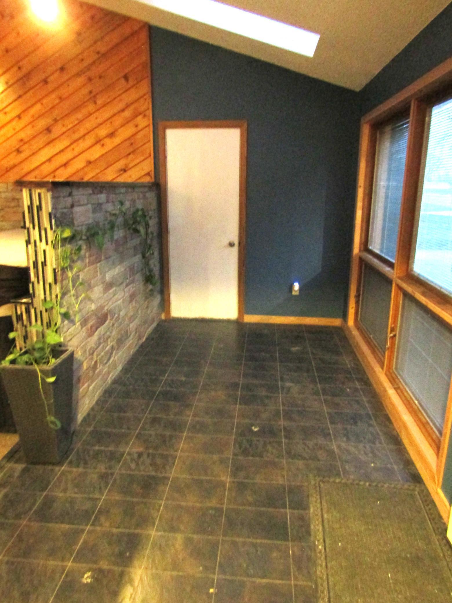 214 S 12th Street, Montevideo, Minnesota image 3