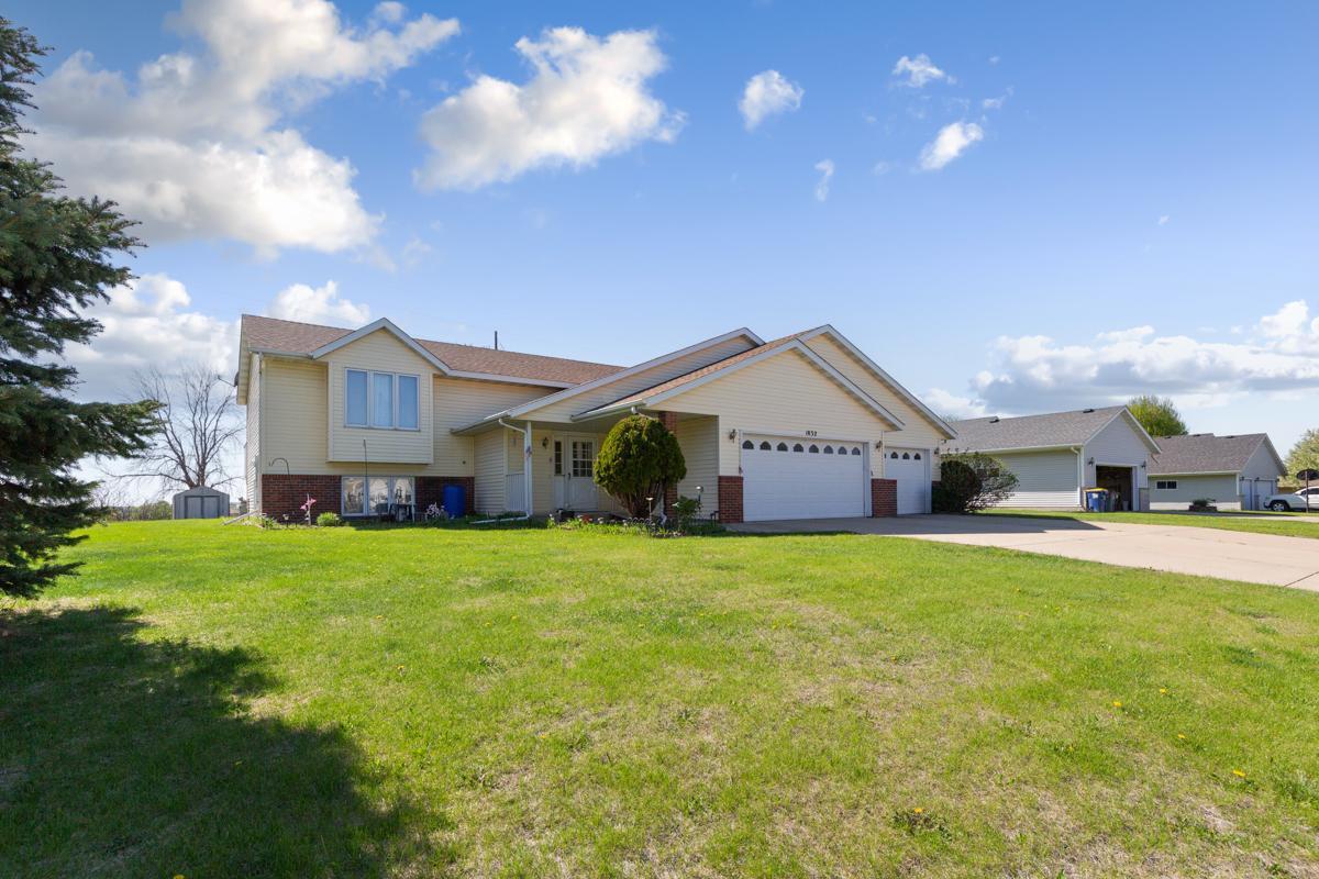 1832 Patricks Bay, Faribault, Minnesota image 2
