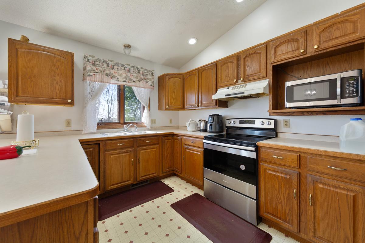 1832 Patricks Bay, Faribault, Minnesota image 19