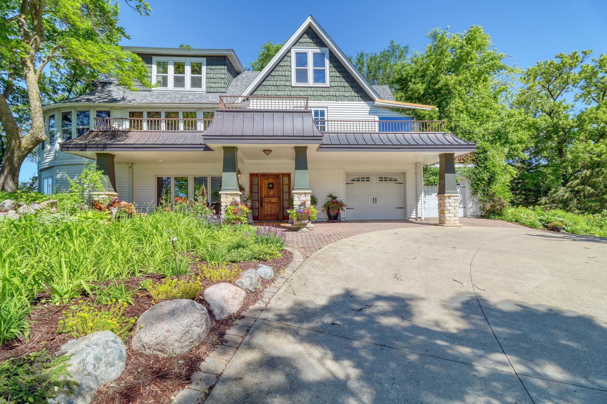 1812 E Shore Drive, Detroit Lakes, Minnesota image 1