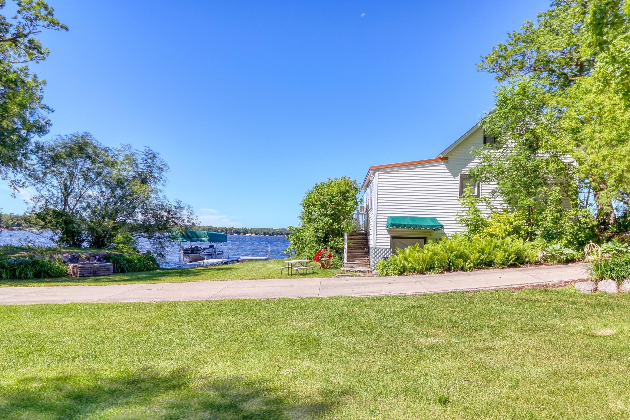 1812 E Shore Drive, Detroit Lakes, Minnesota image 45