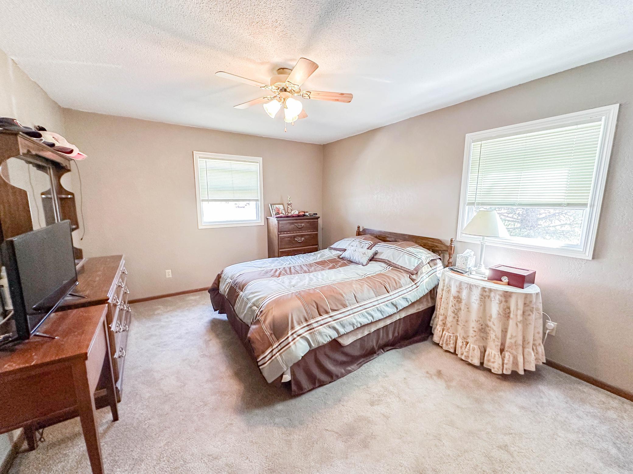 211 Dogwood Avenue, Bird Island, Minnesota image 18