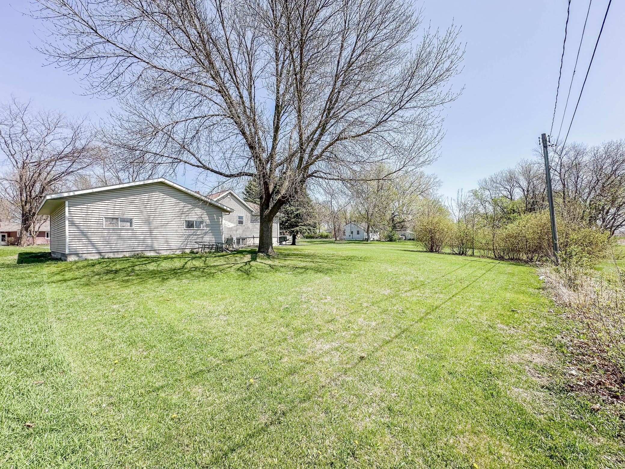 211 Dogwood Avenue, Bird Island, Minnesota image 35