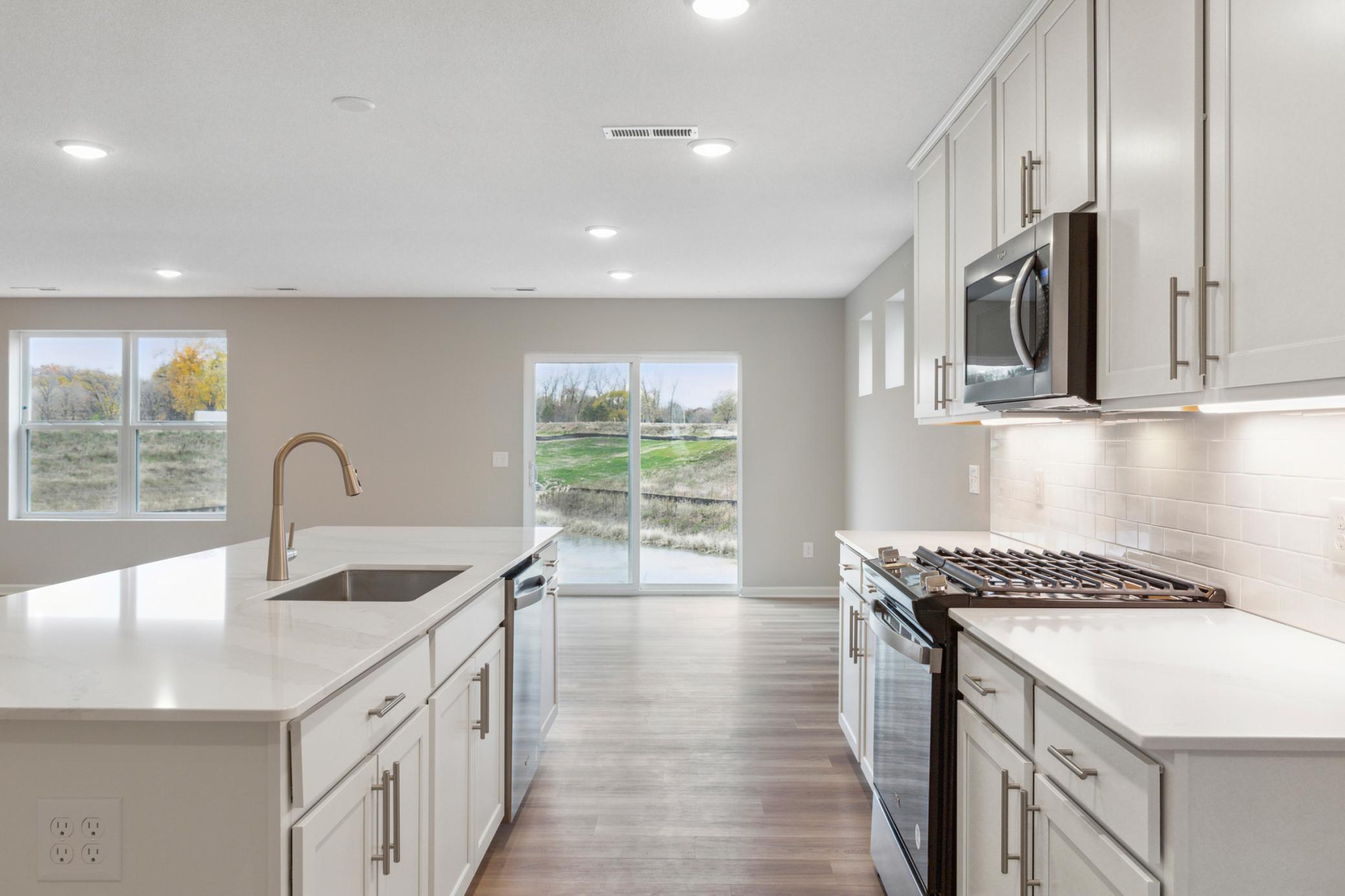 6247 Highland Hills Lane, Cottage Grove, Minnesota image 1