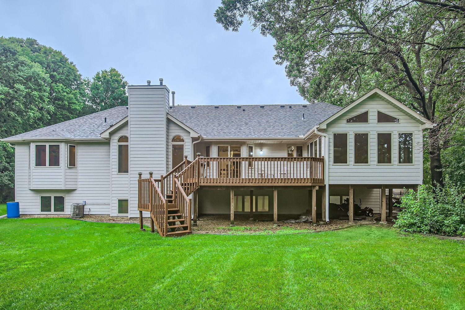 701 Parkview Lane, Champlin, Minnesota image 2