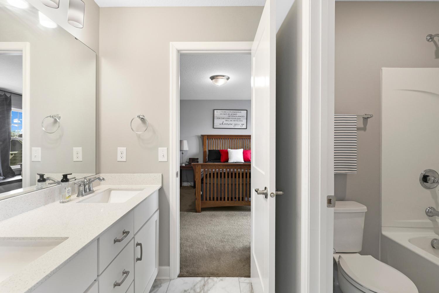 13404 Avila Avenue, Rosemount, Minnesota image 32