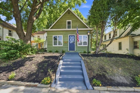 Homes For Sale - 3010 Vincent Avenue<br/> Hennepin County, Minneapolis, MN 55411