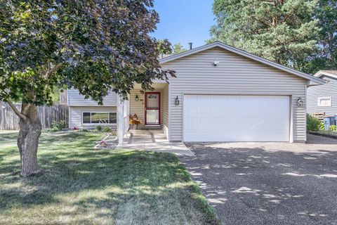 Homes For Sale - 6208 114th Avenue<br/> Champlin, MN 55316