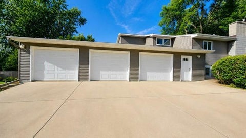 Homes For Sale - 3024 Crescent Lane<br/> Rochester, MN 55901