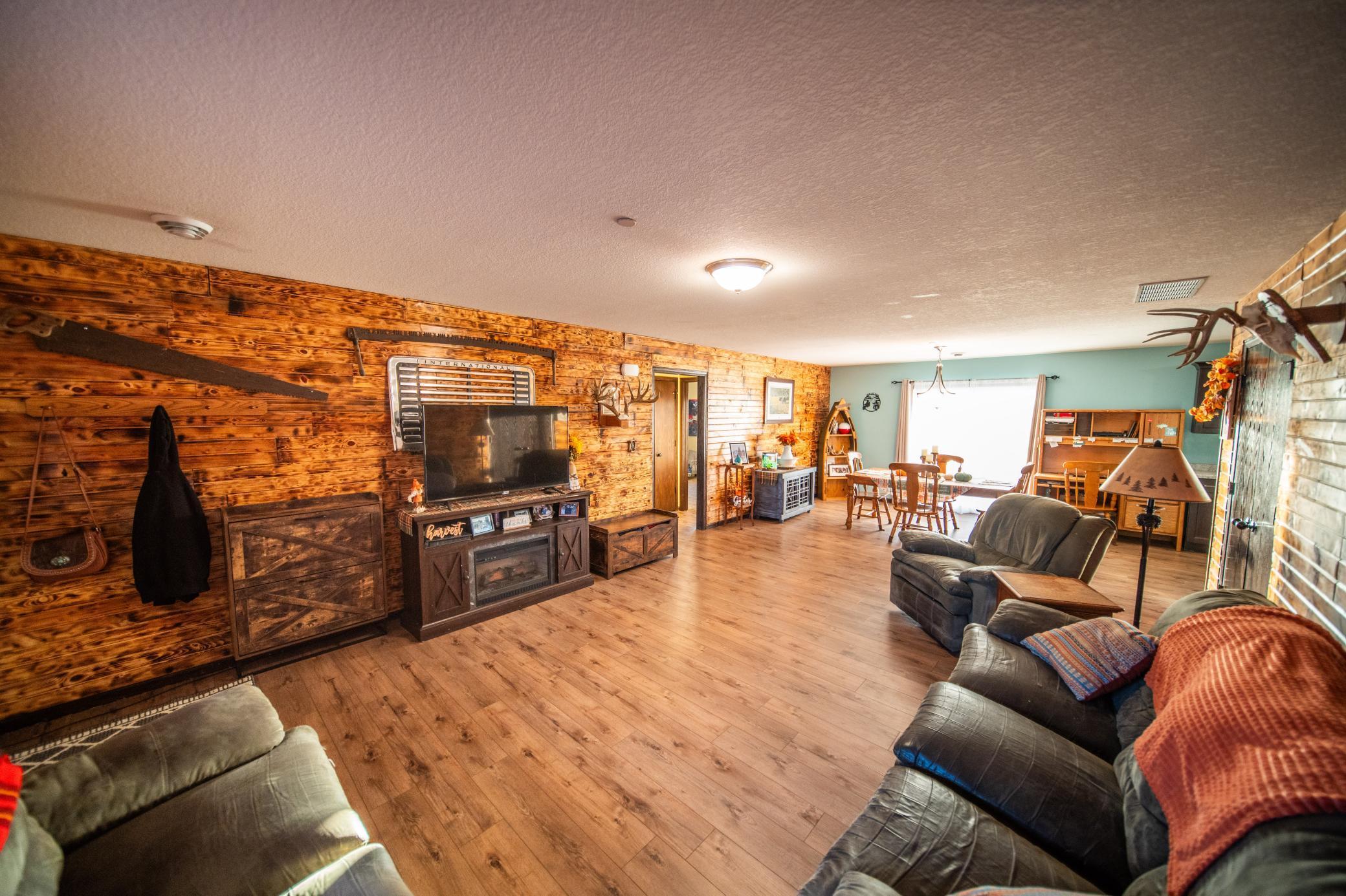 522 Trout Ave Ave, Saint Charles, Minnesota image 9