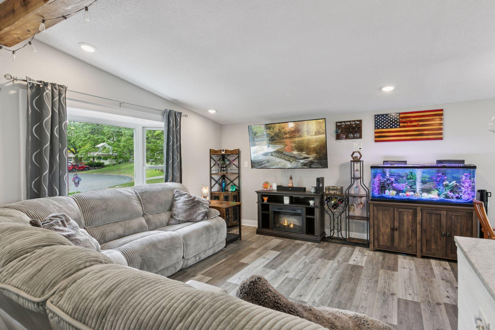 6251 Trinity Drive, Minneapolis, Minnesota image 5