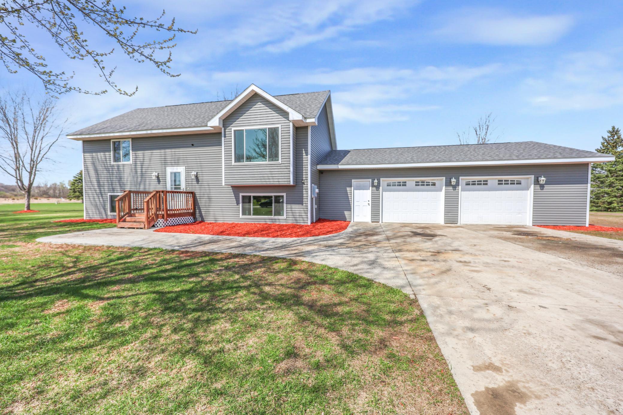 5526 Prairie Grass Drive, Sartell, Minnesota image 2