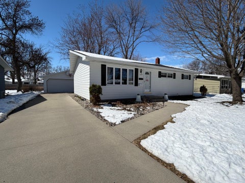 Homes For Sale - 1809 15th Street<br/> Cass County, Fargo, ND 58103