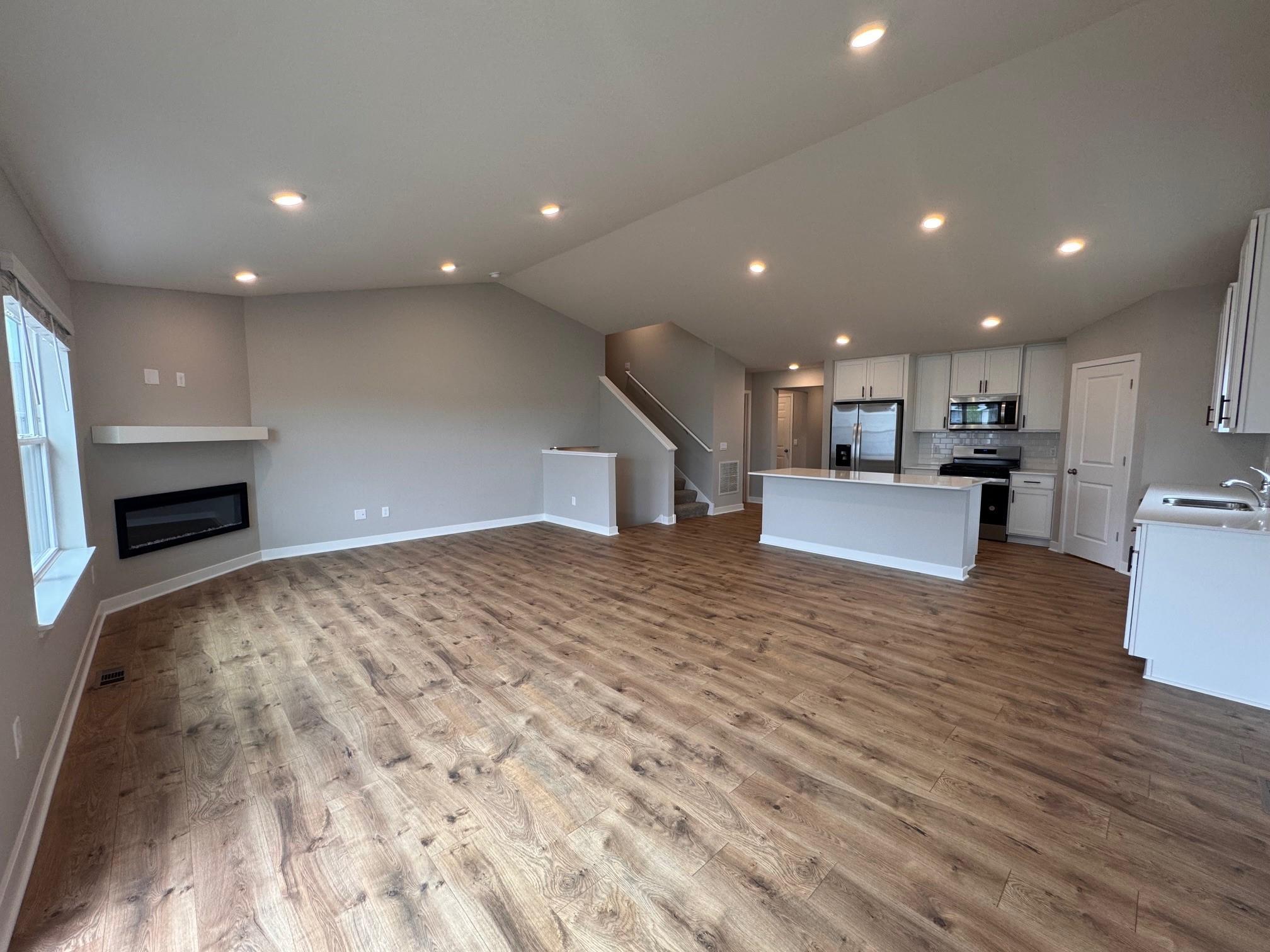 9829 89th Street, Cottage Grove, Minnesota image 24