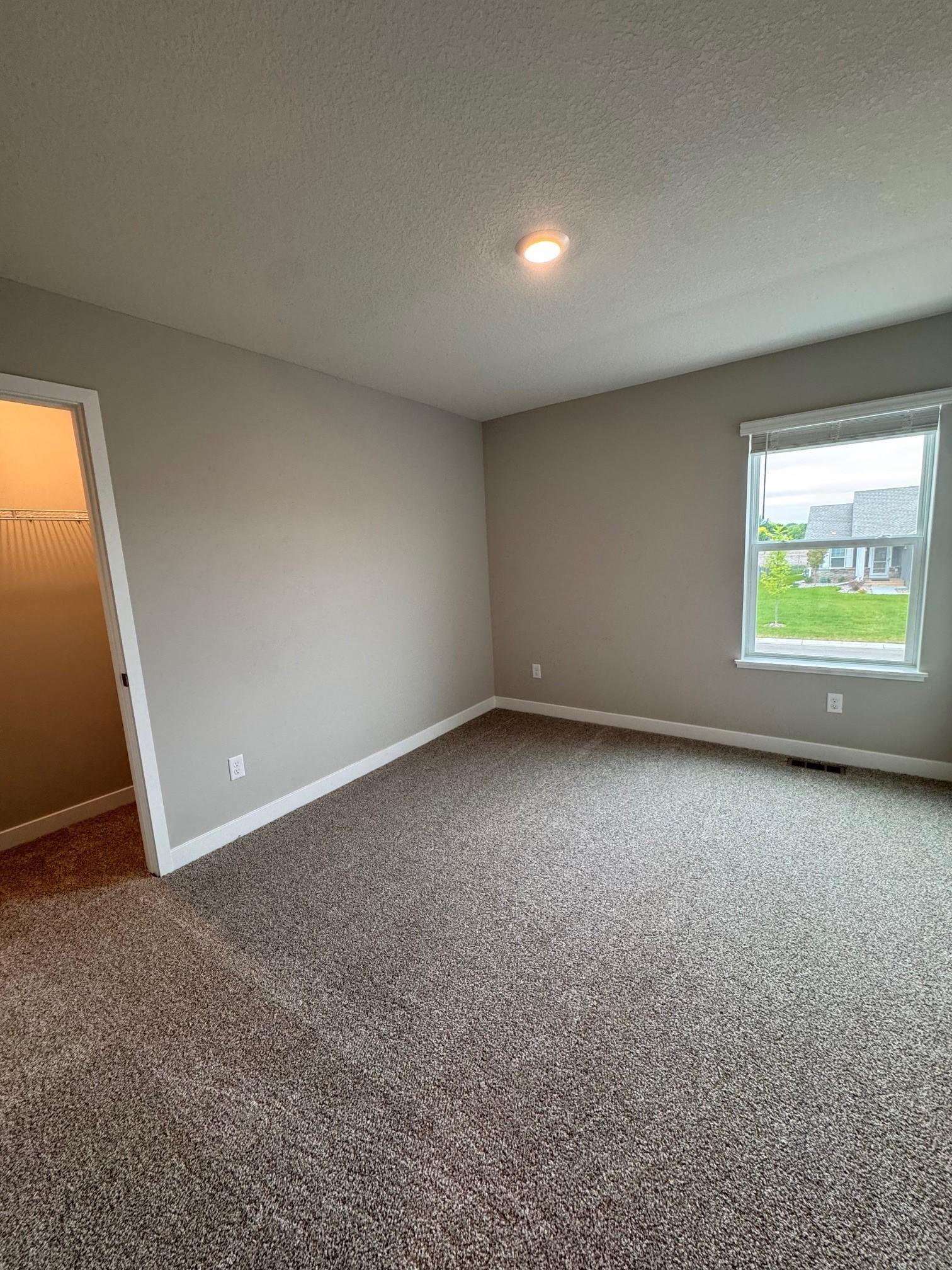 9829 89th Street, Cottage Grove, Minnesota image 38