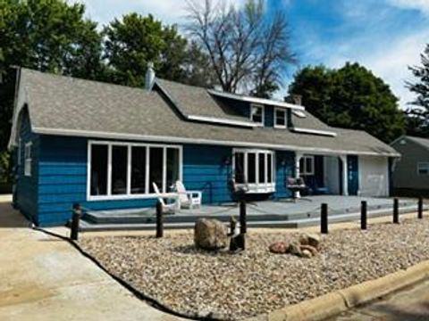 Homes For Sale - 1019 7th Avenue<br/> Cottonwood County, Mountain Lake, MN 56159