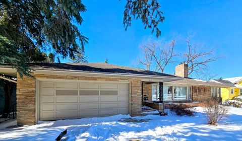 Homes For Sale - 910 3rd Avenue<br/> Pipestone County, Pipestone, MN 56164