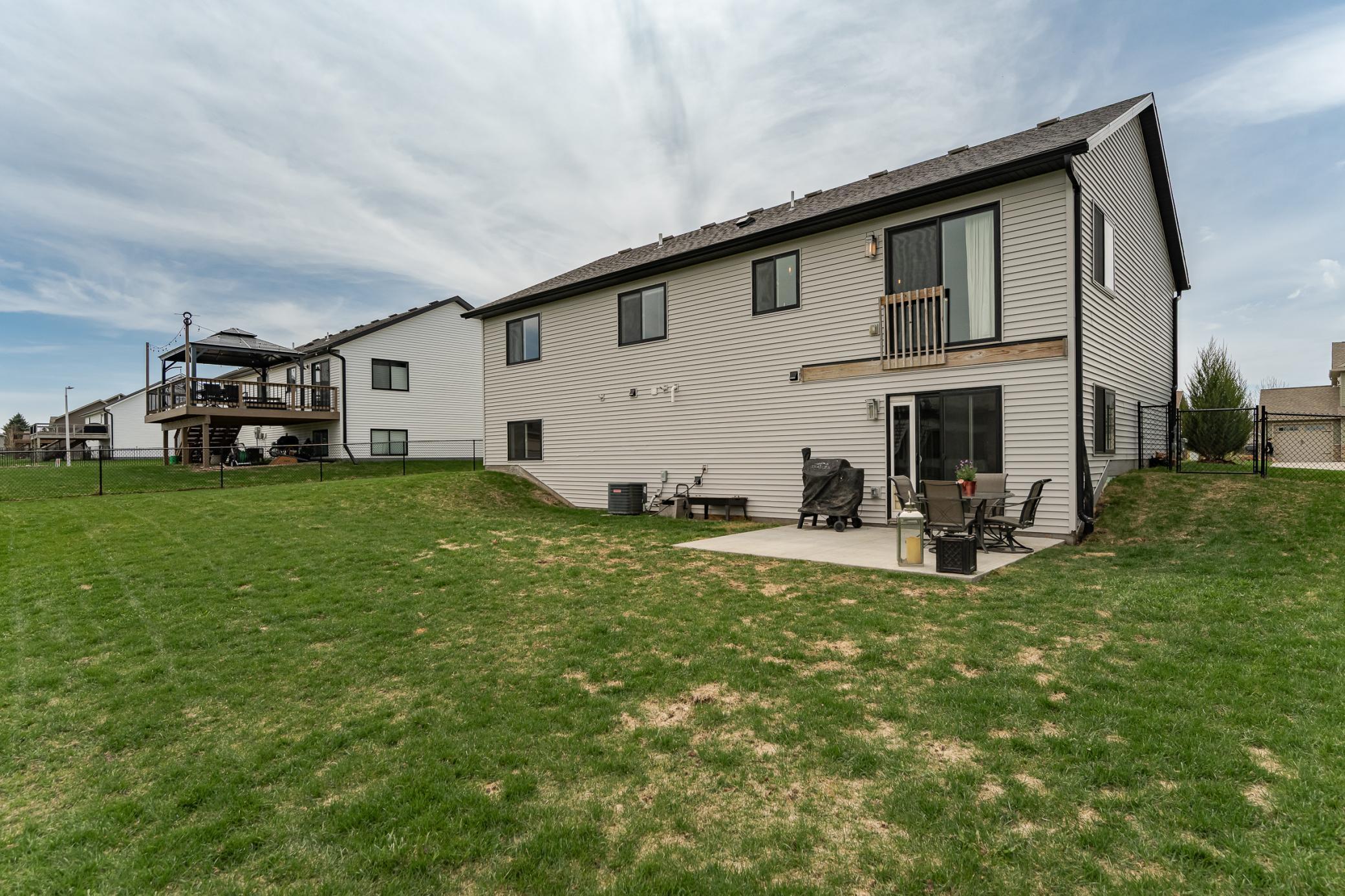 4594 Buckingham Drive, Rochester, Minnesota image 41