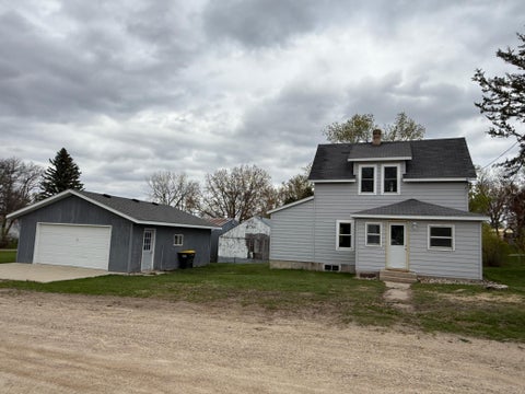 Homes For Sale - 407 Shortline Avenue<br/> Kandiyohi County, Sunburg, MN 56289