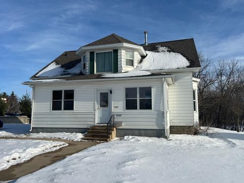 Multifamily For Sale - 209 N Section Avenue<br/> Spring Valley, MN 55975