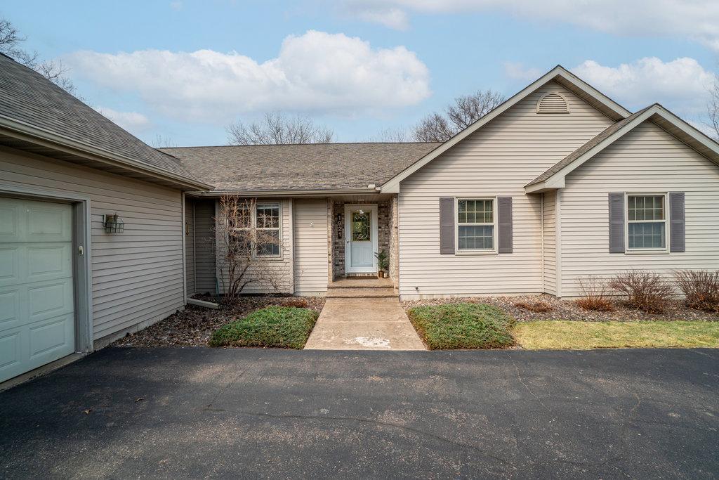 1921 Trimble Trail, Menomonie, Wisconsin image 2