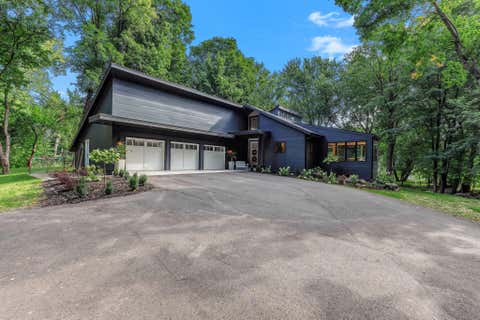 Homes For Rent - 3 Crescent St St<br/> Wayzata, MN 55391