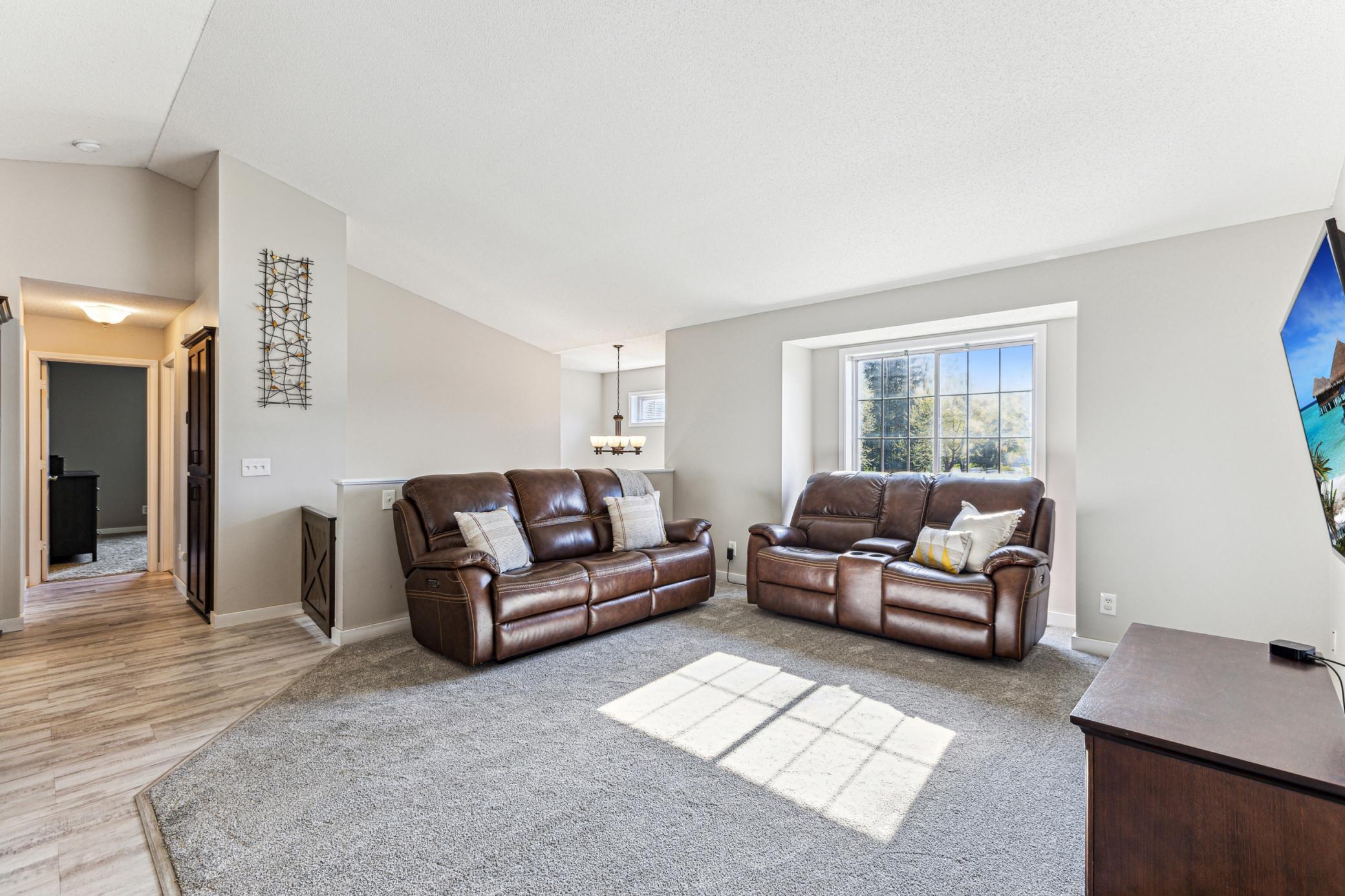 9613 River Forest Drive, Monticello, Minnesota image 9