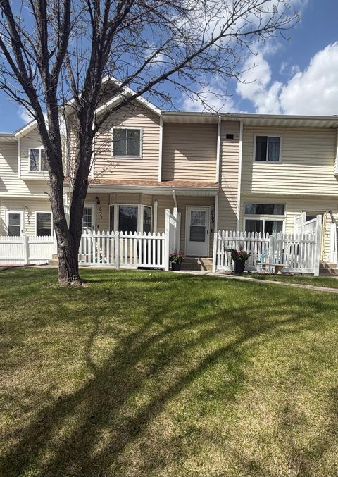 Townhouse For Sale - 1509 34 1/2 Avenue<br/> Fargo, ND 58104