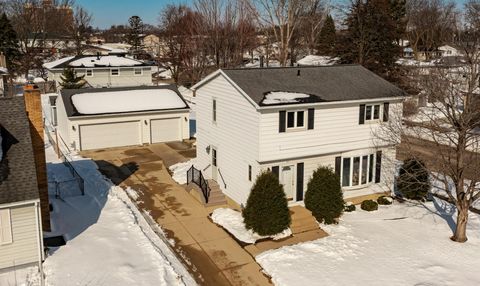 Homes For Sale - 3917 16th Avenue<br/> Rochester, MN 55901