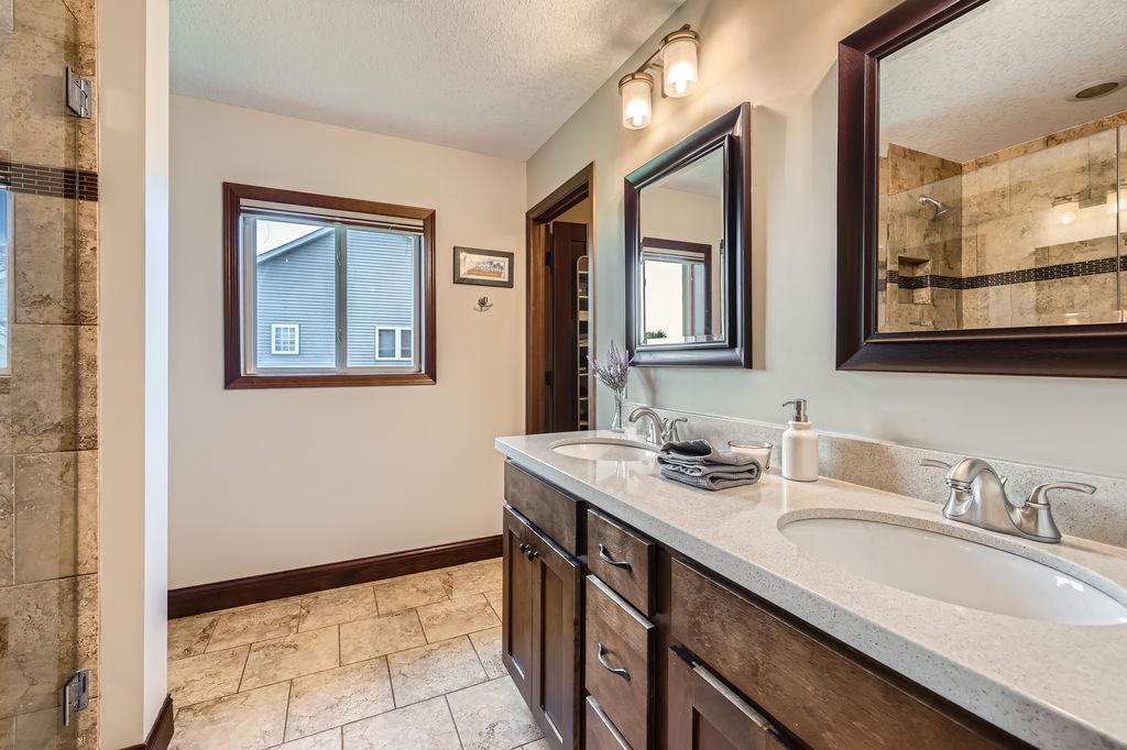 8960 196th Street, Lakeville, Minnesota image 16