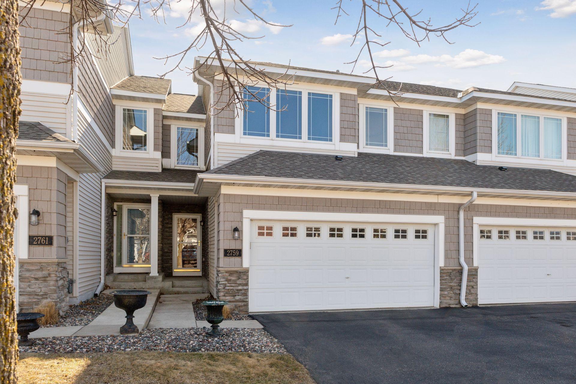 2759 Spy Glass Drive, Chaska, Minnesota image 1