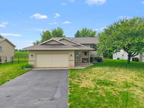 Homes For Sale - 1452 Vixen Lane<br/> Delano, MN 55328