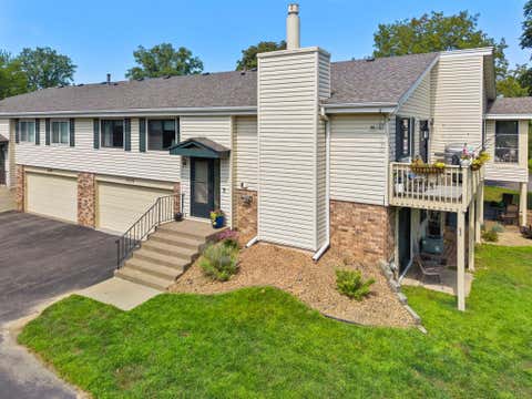 Townhouse For Sale - 5332 Beachside Drive<br/> Minnetonka, MN 55343