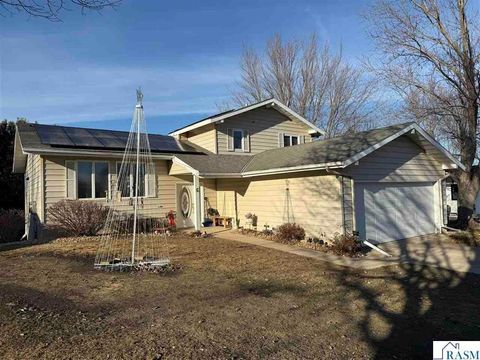 Homes For Sale - 6 Learig Lane<br/> Saint James, MN 56081