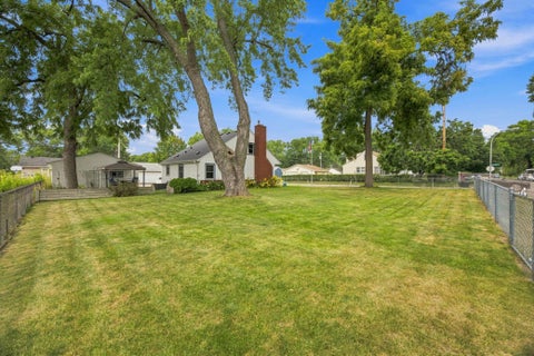 Homes For Sale - 6900 Queen Avenue<br/> Richfield, MN 55423