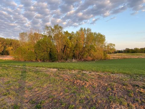 Vacant Land For Sale - 7981 207th Street<br/> Prior Lake, MN 55372