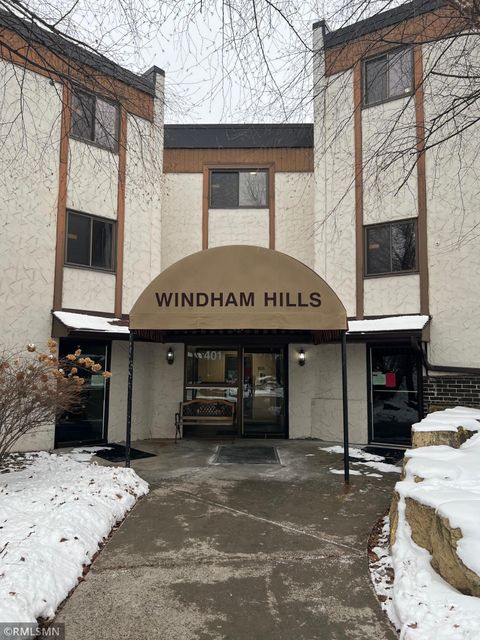 Condo For Sale - 401 E Burnsville Parkway<br/> Burnsville, MN 55337