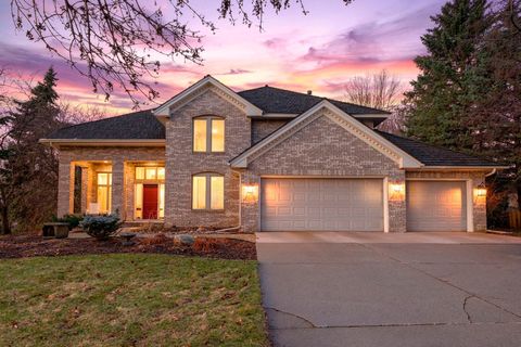 Homes For Sale - 4285 Rosewood Lane<br/> Plymouth, MN 55442