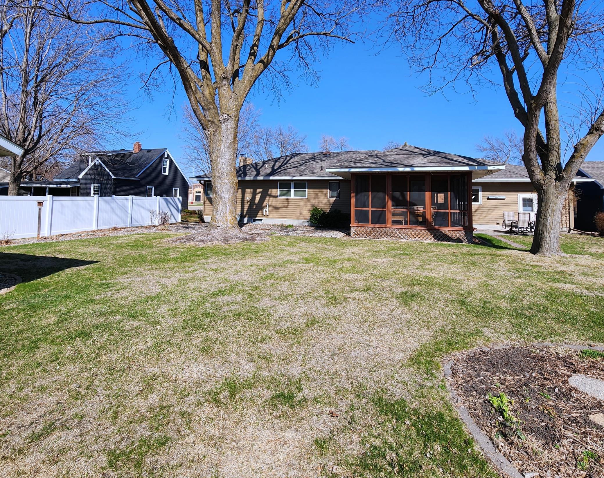 710 9th Street, Olivia, Minnesota image 28