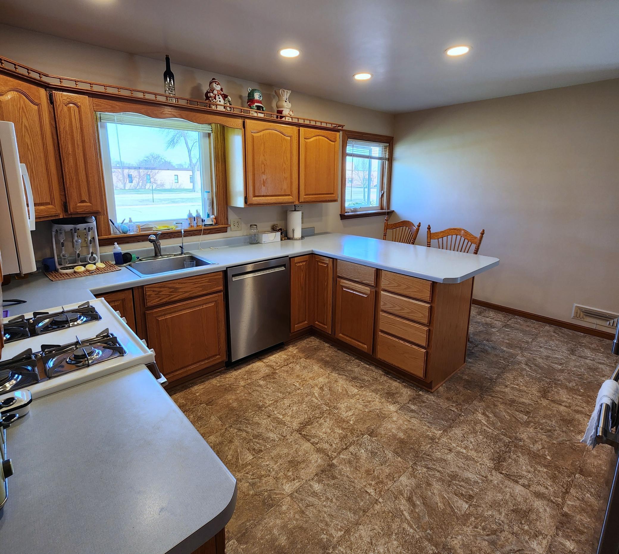 710 9th Street, Olivia, Minnesota image 9
