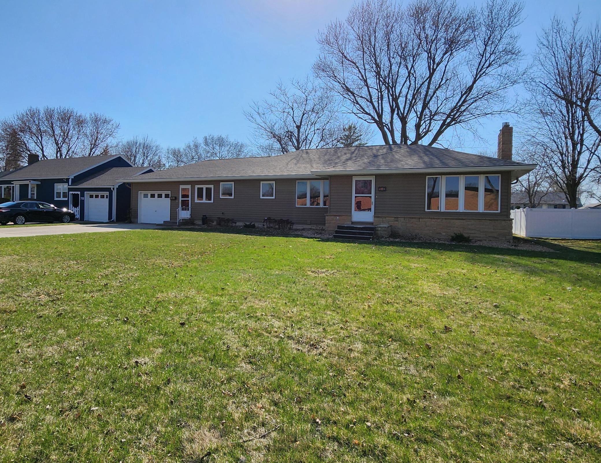 710 9th Street, Olivia, Minnesota image 1