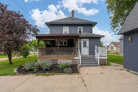 Homes For Sale - 240 Cleveland Avenue<br/> Faribault County, Winnebago, MN 56098
