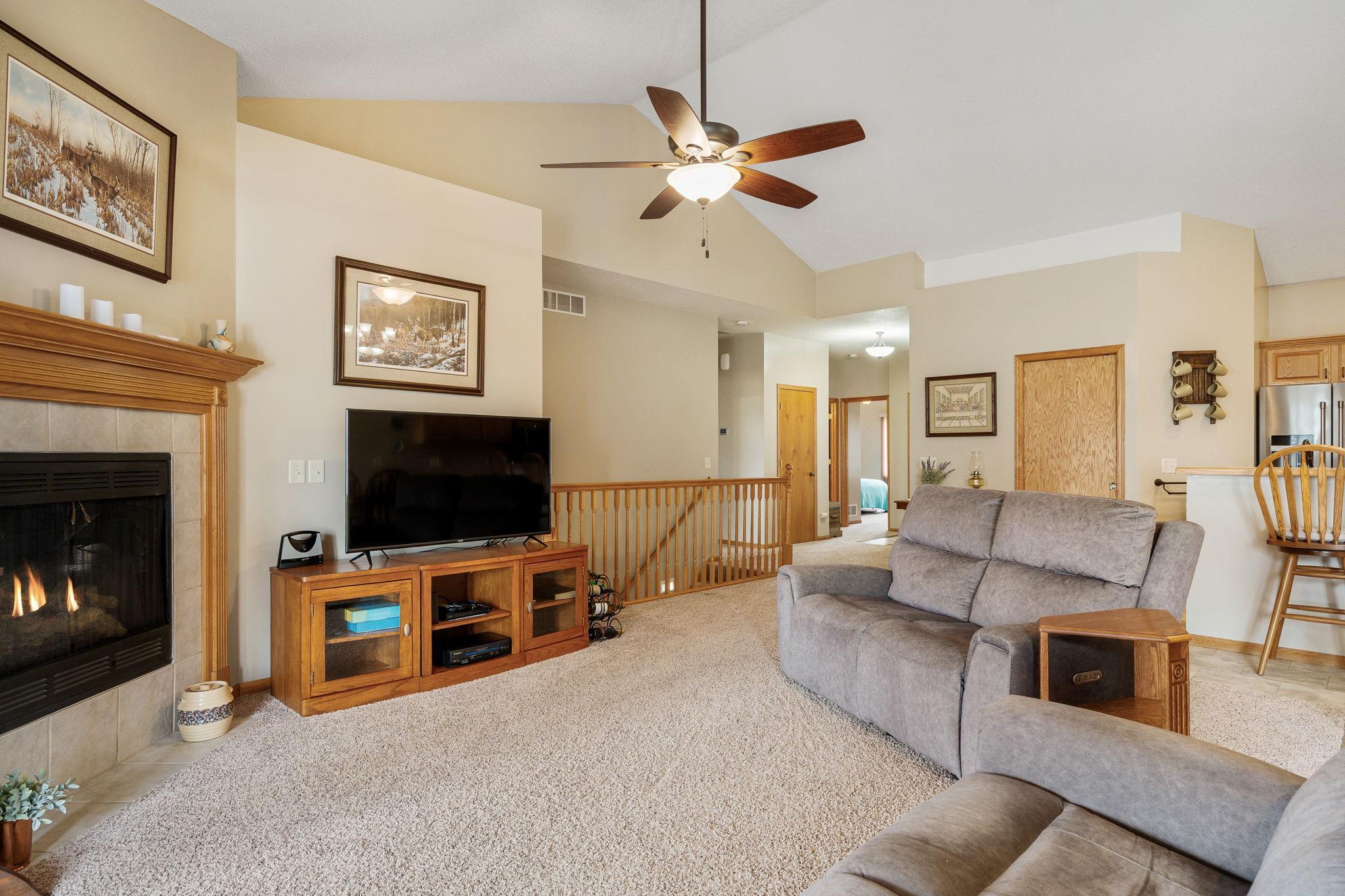 2425 Mossy Creek Drive, Owatonna, Minnesota image 4