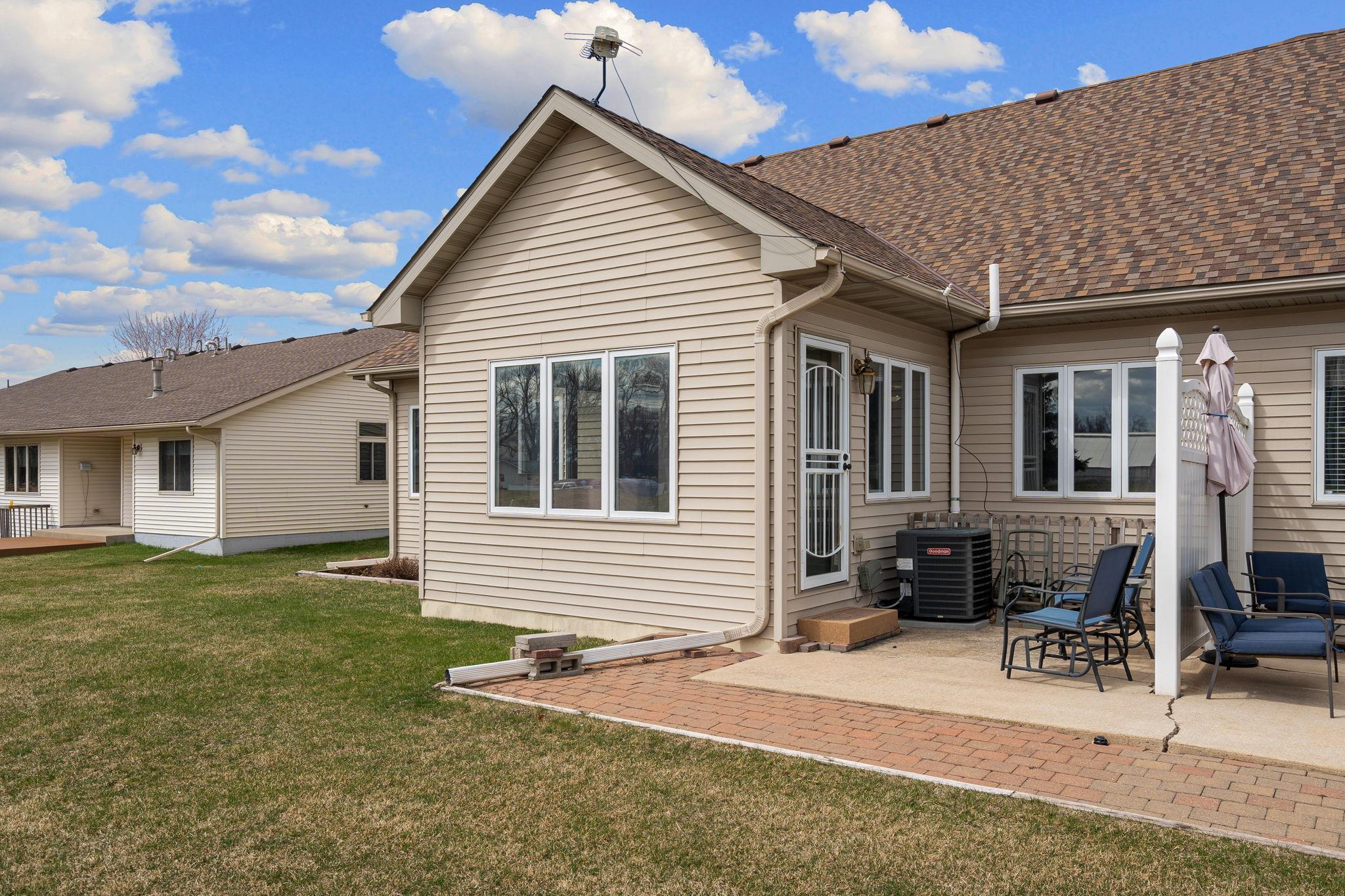 2425 Mossy Creek Drive, Owatonna, Minnesota image 36