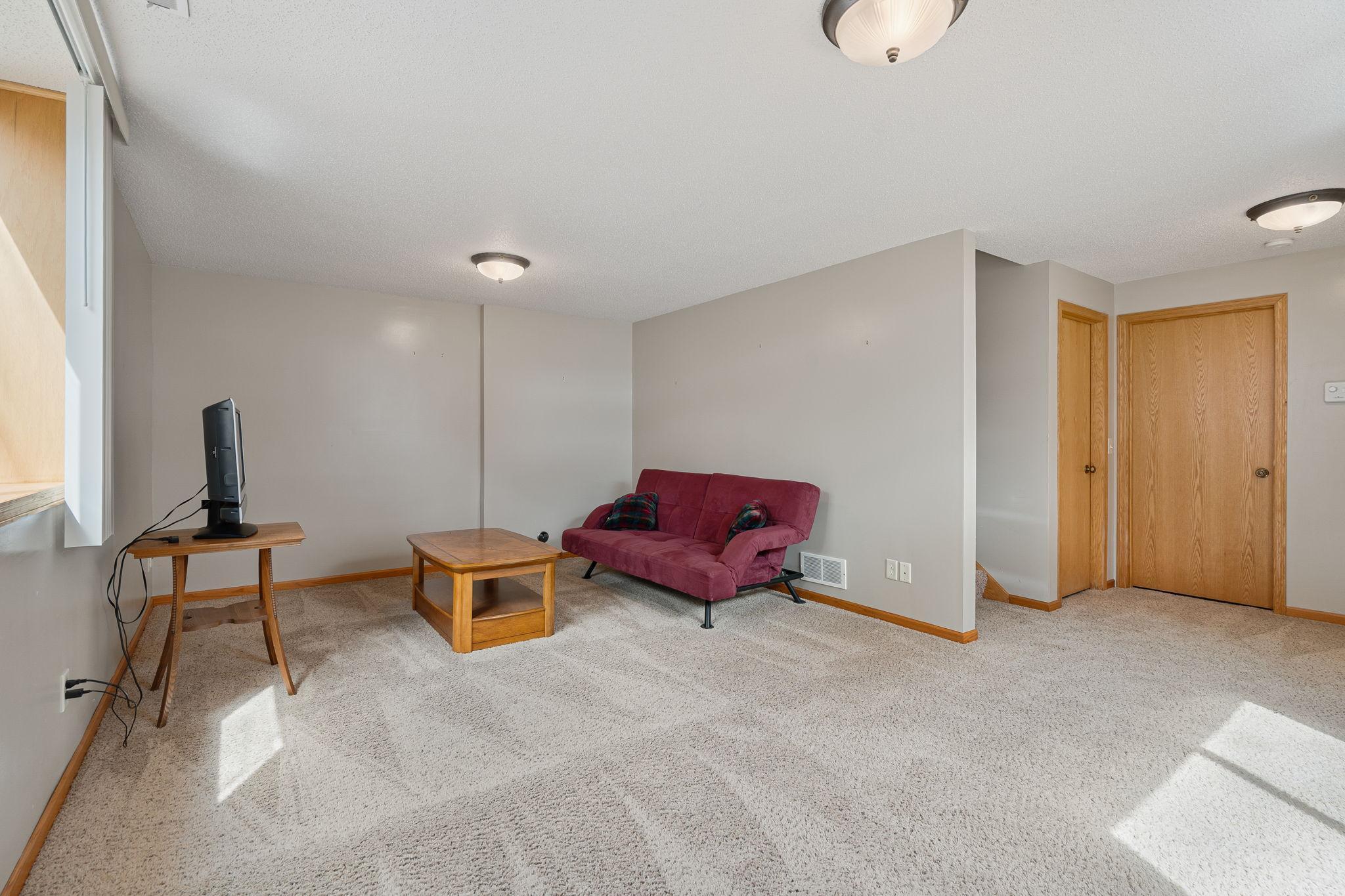 2425 Mossy Creek Drive, Owatonna, Minnesota image 27