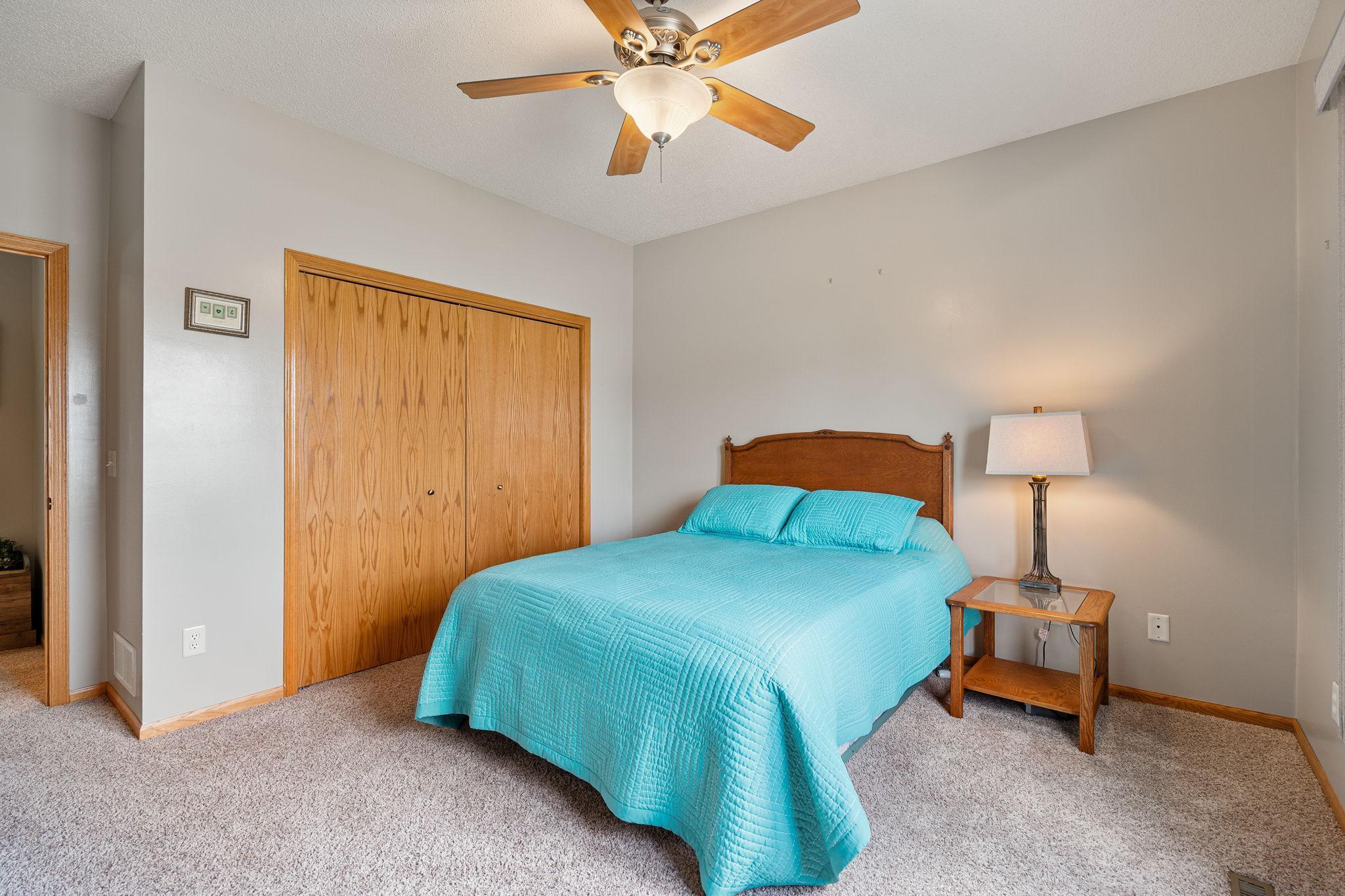 2425 Mossy Creek Drive, Owatonna, Minnesota image 23