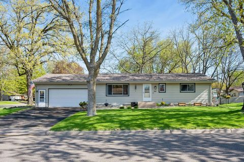 Homes For Sale - 300 Ash Avenue<br/> Saint Michael, MN 55376
