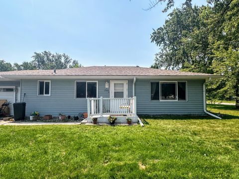 Homes For Sale - 1306 11th Street<br/> Saint Cloud, MN 56304
