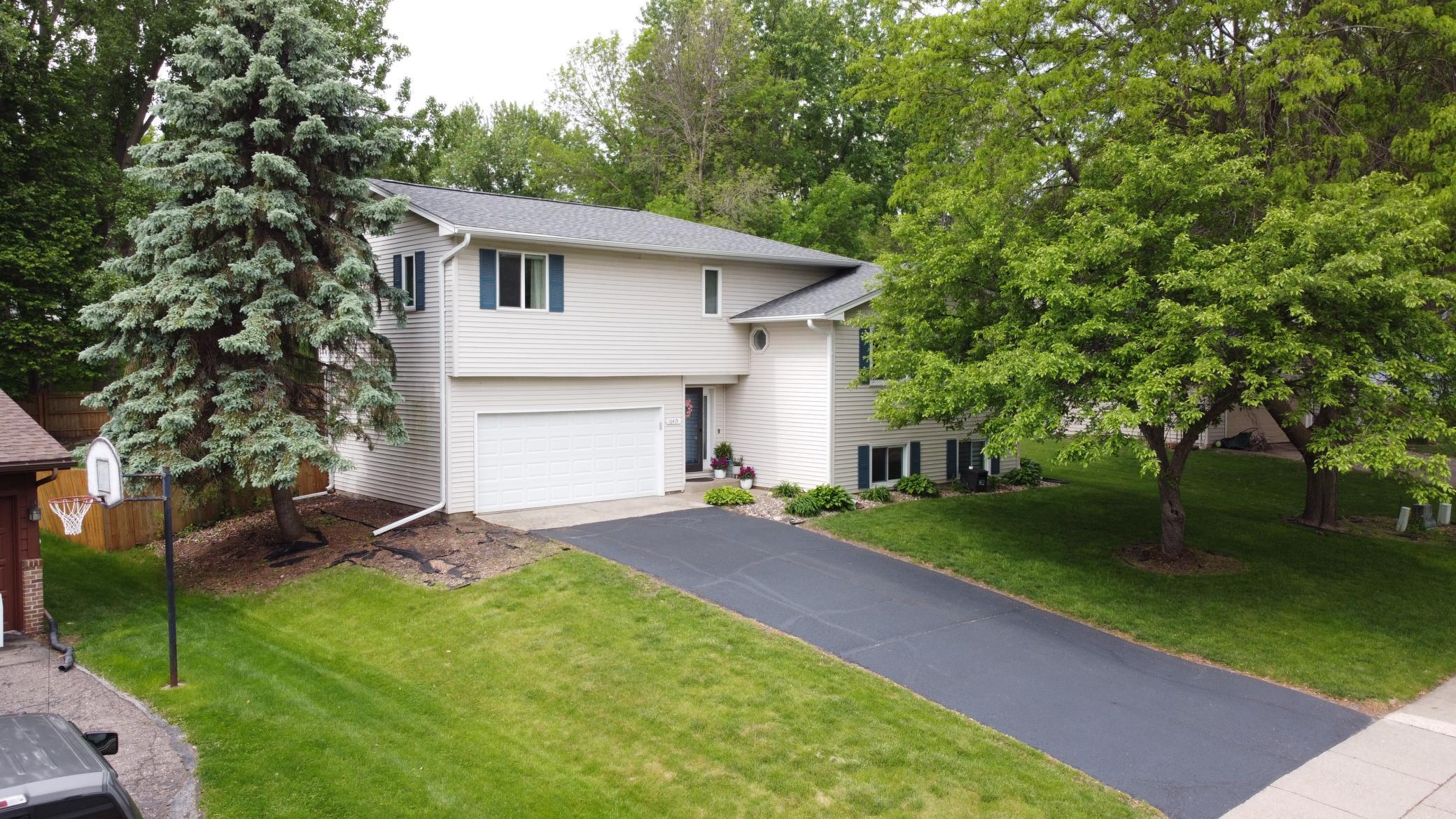 16419 Griffon Trail, Lakeville, Minnesota image 2