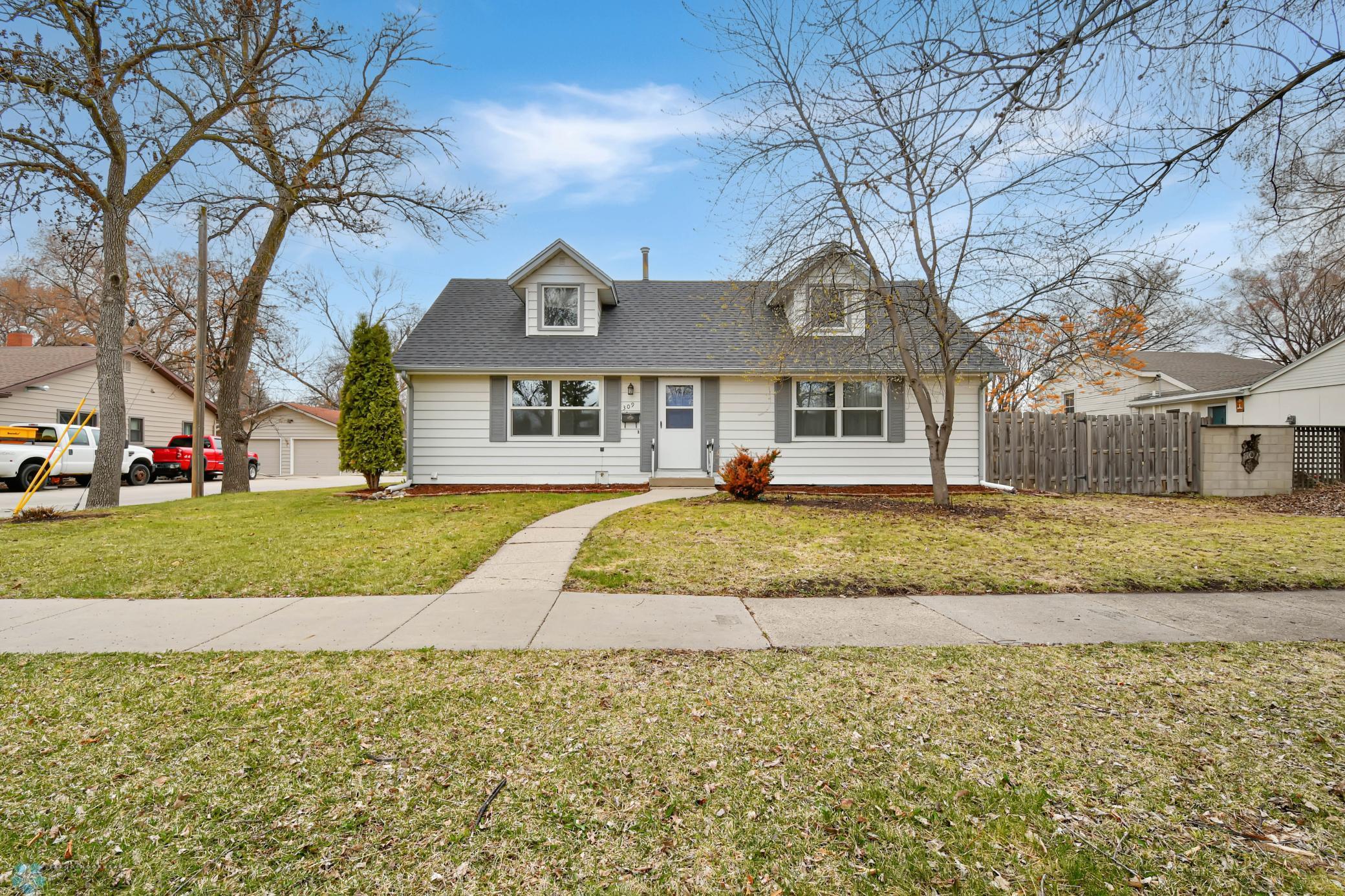 309 15th Avenue, Fargo, North Dakota image 1